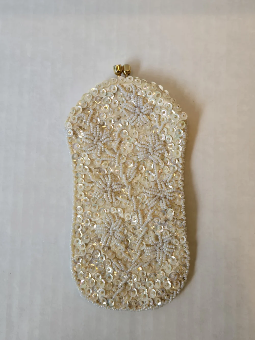 Vintage Ivory Beaded Kisslock Eye Glasses Case